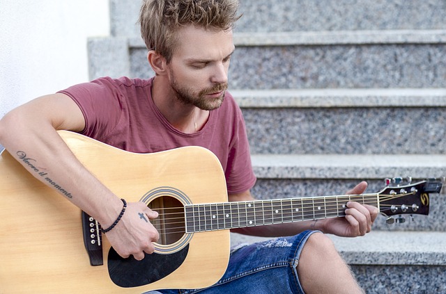 guitar-4144794_640